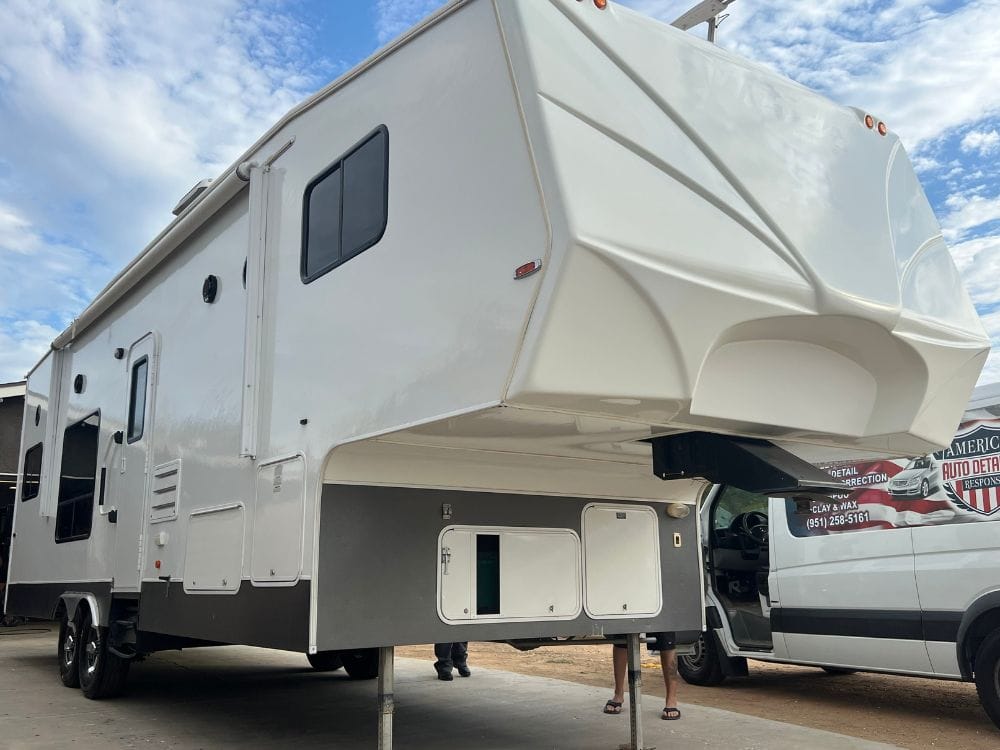 RV with AAD Service Vehicle